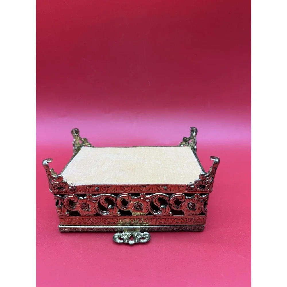 Vintage Floral Filigree Ormolu With Glass Top Jewelry Casket Box Velvet